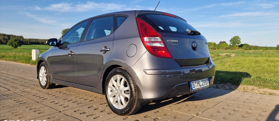 Hyundai I30 cena 20900 przebieg: 181000, rok produkcji 2011 z Bytów małe 781